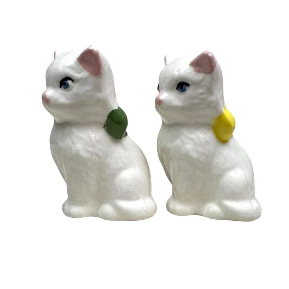 White Cats Kittens with Bow Ceramic Figurines Home Decor 2.5 in High Set of  2